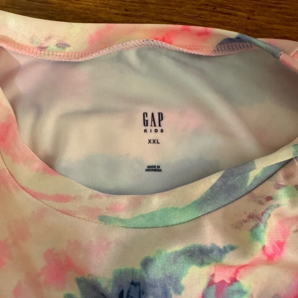 Gap Kids Girl's NWT XXL Multi-Color w/Tie-Dye Print Swim Rash Guard Top